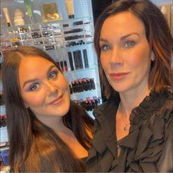 Make Up Center