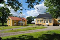 Hällstad Islandshästar AB