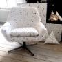 Fåtölj med tyg i egen design