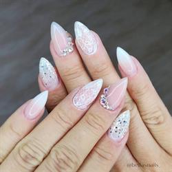 Bellas Nails