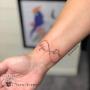 Fineline tattoo Sundsvall Västernorrland tatuerare vegan
