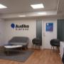 På Audikas hörselklinik kan du prova ut hörapparater och boka in hörseltest hos legitimerade audionomer
