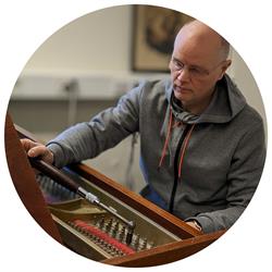 Pianostämmare Mårten Winnberg