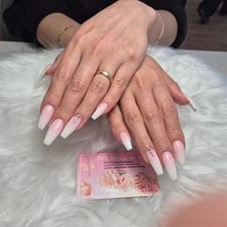 Thy Nails & Spa AB