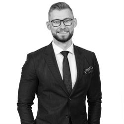 Adam Stephani BoSthlm - mäklare nacka