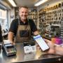 Samla fler recensioner snabbt och enkelt. Fler recensioner leder till bättre placering på Google, Bing och AI sök. Svara enkelt på alla recensioner med hjälp av rnkly.com